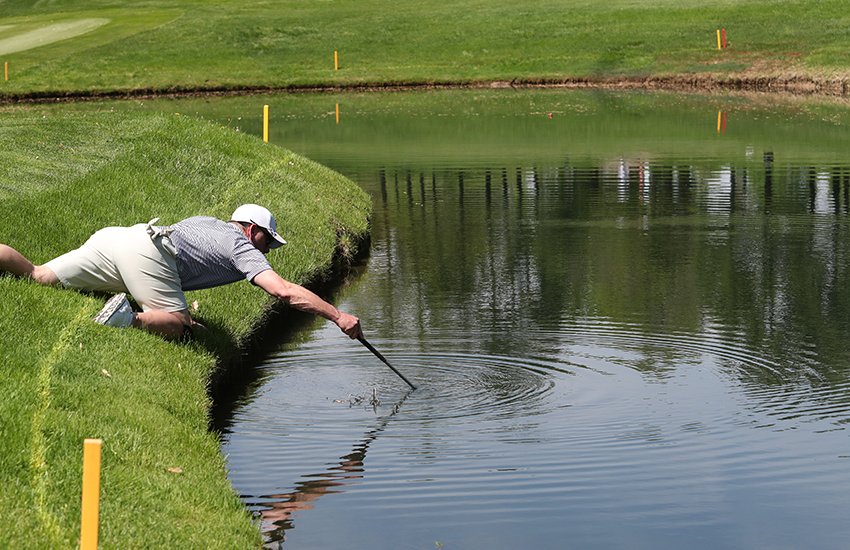 The quick guide to yellow and red staked water hazards