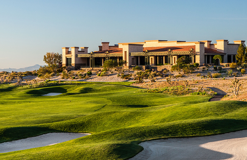 Facilities and the clubhouse at Las Vegas Paiute