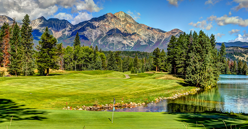 11 of The Golf Destinations in the World | Ship Sticks