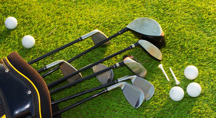 The best travel insurance with golf clubs using Ship Sticks