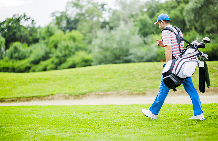 How to pick up your golf bag on the course