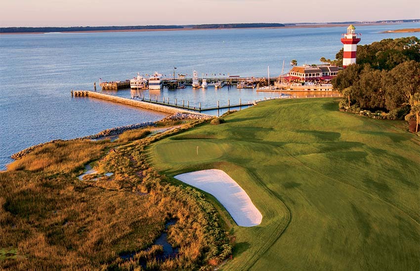 Golf course lighthouses