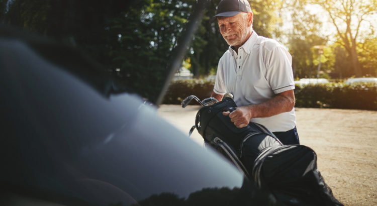 traveling with golf clubs