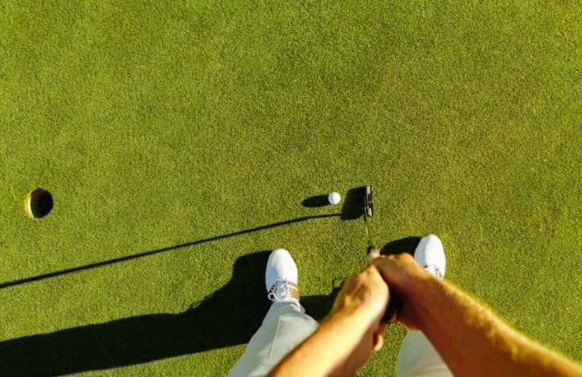 Golf putting