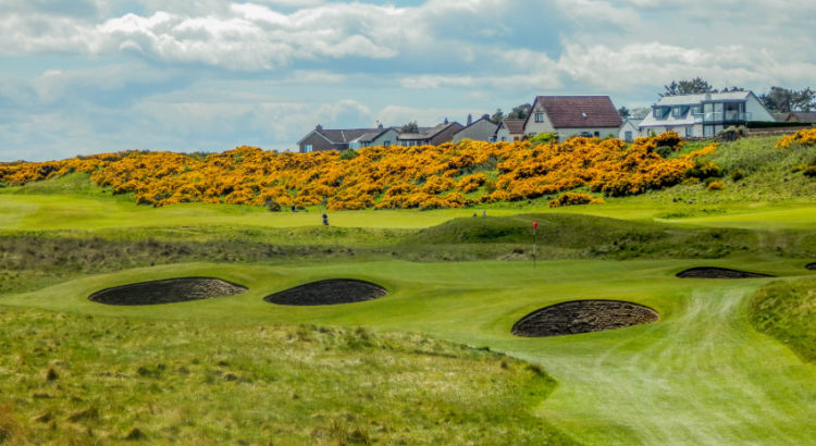 What makes a golf course Royal